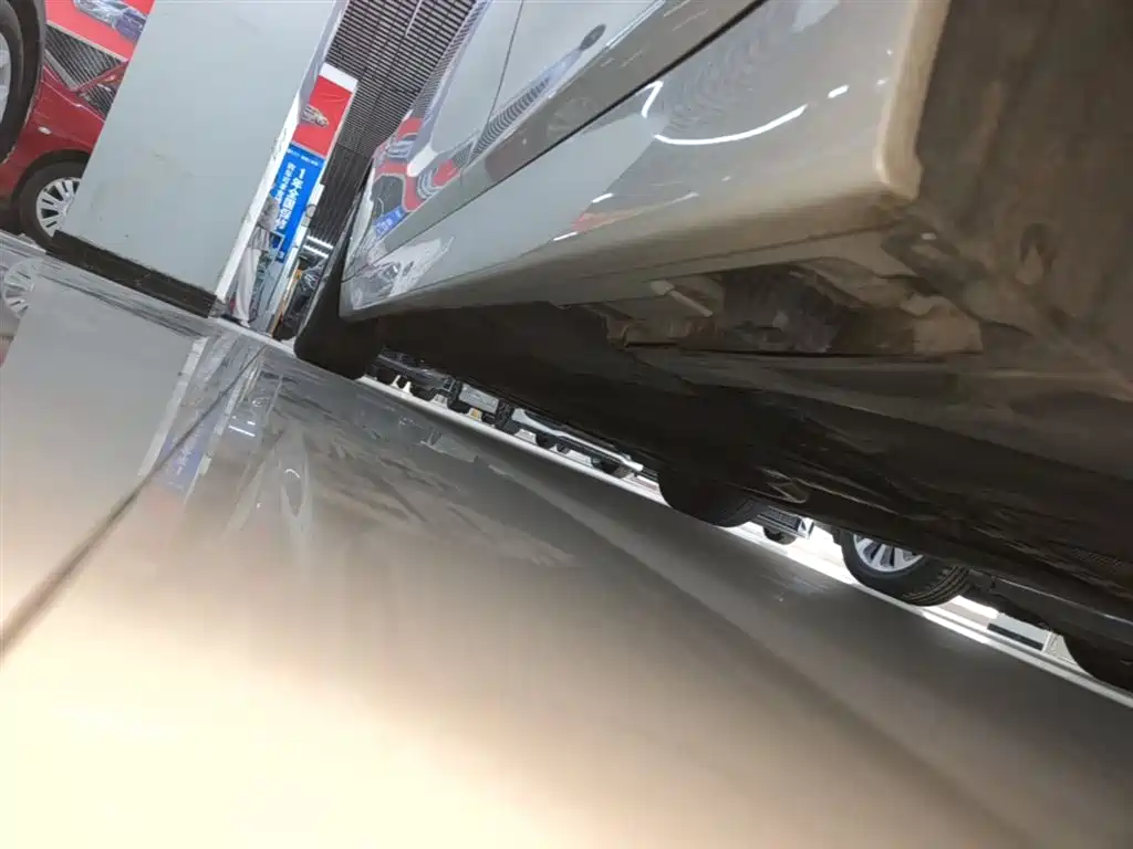 BMW 5 Series (Import) 2015 520i Elegance фото 21