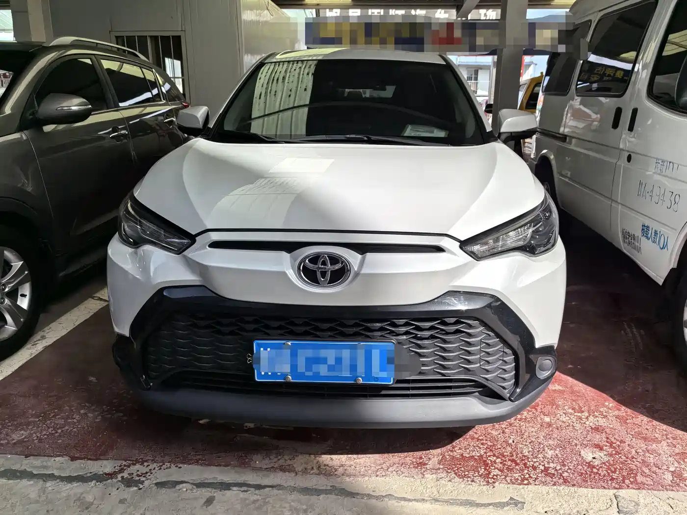 Toyota Frontlander 2024 2.0L CVT Elite Plus Edition фото 2