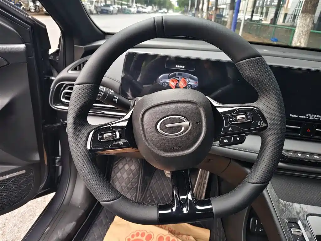 GAC Trumpchi Trumpchi Emkoo 2024 Model 270T DCT Shadow Leopard R-Style Edition фото 5