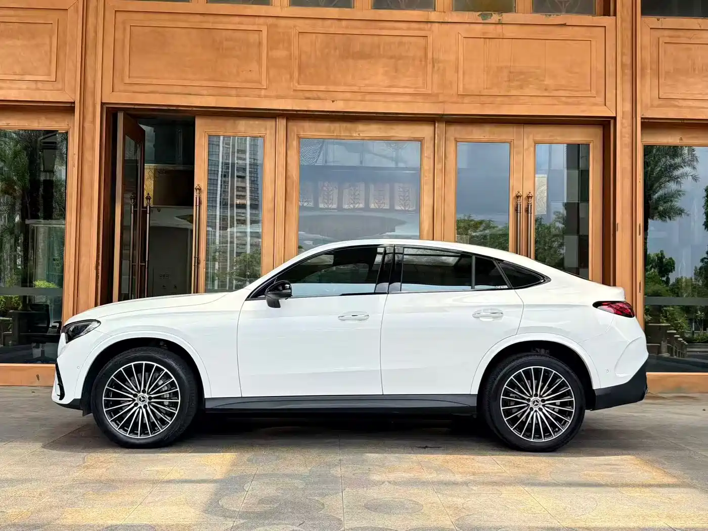 MERCEDES-BENZ GLC COUPE