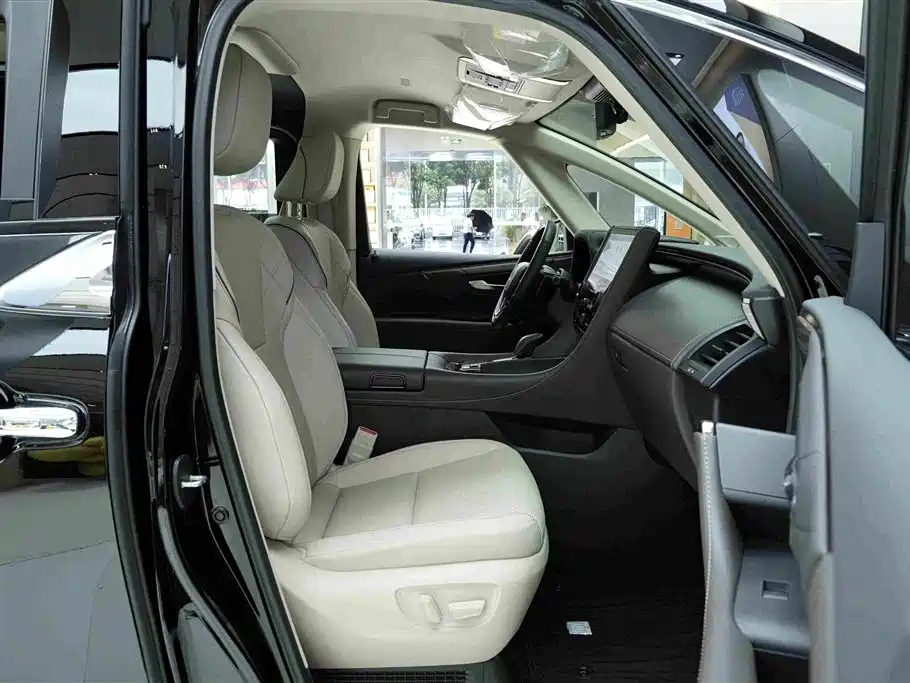 Toyota Vellfire 2025 2024 Crown Hybrid 2.5L Premium Edition