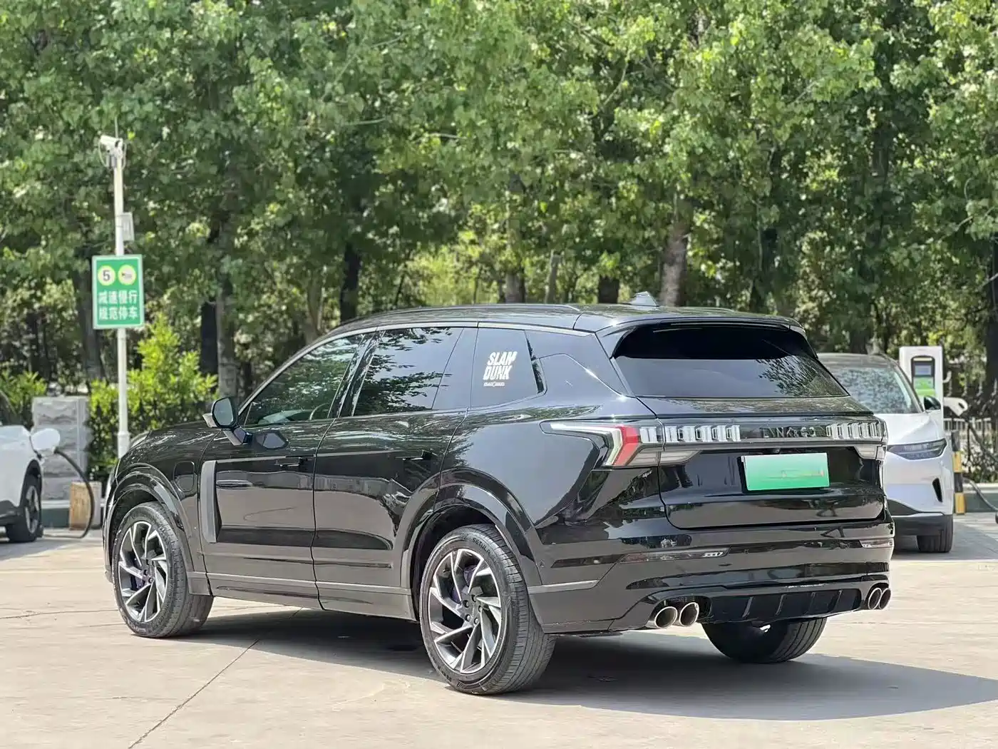 Lynk & Co 09 EM-P 2021 2.0T PHEV Ultra 6-seater фото 9
