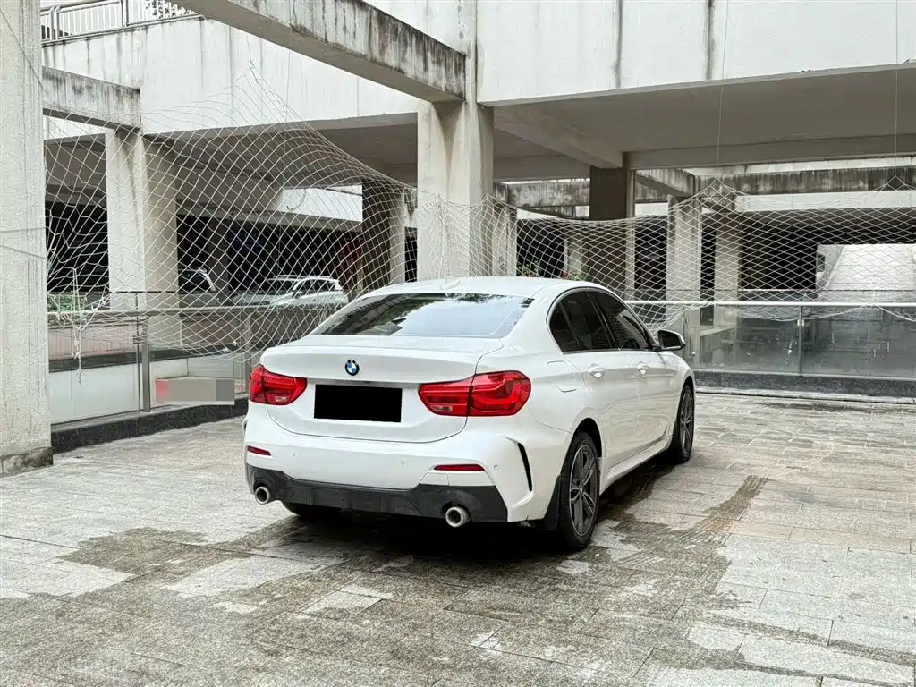 BMW 1 Series 2021 Facelift 120i M Sport фото 4