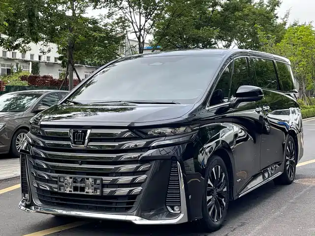 Toyota Vellfire 2023