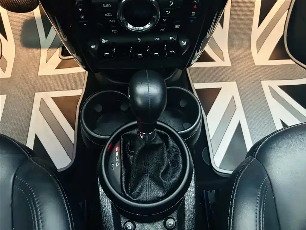 MINI Paceman 2015 2013 1.6L COOPER