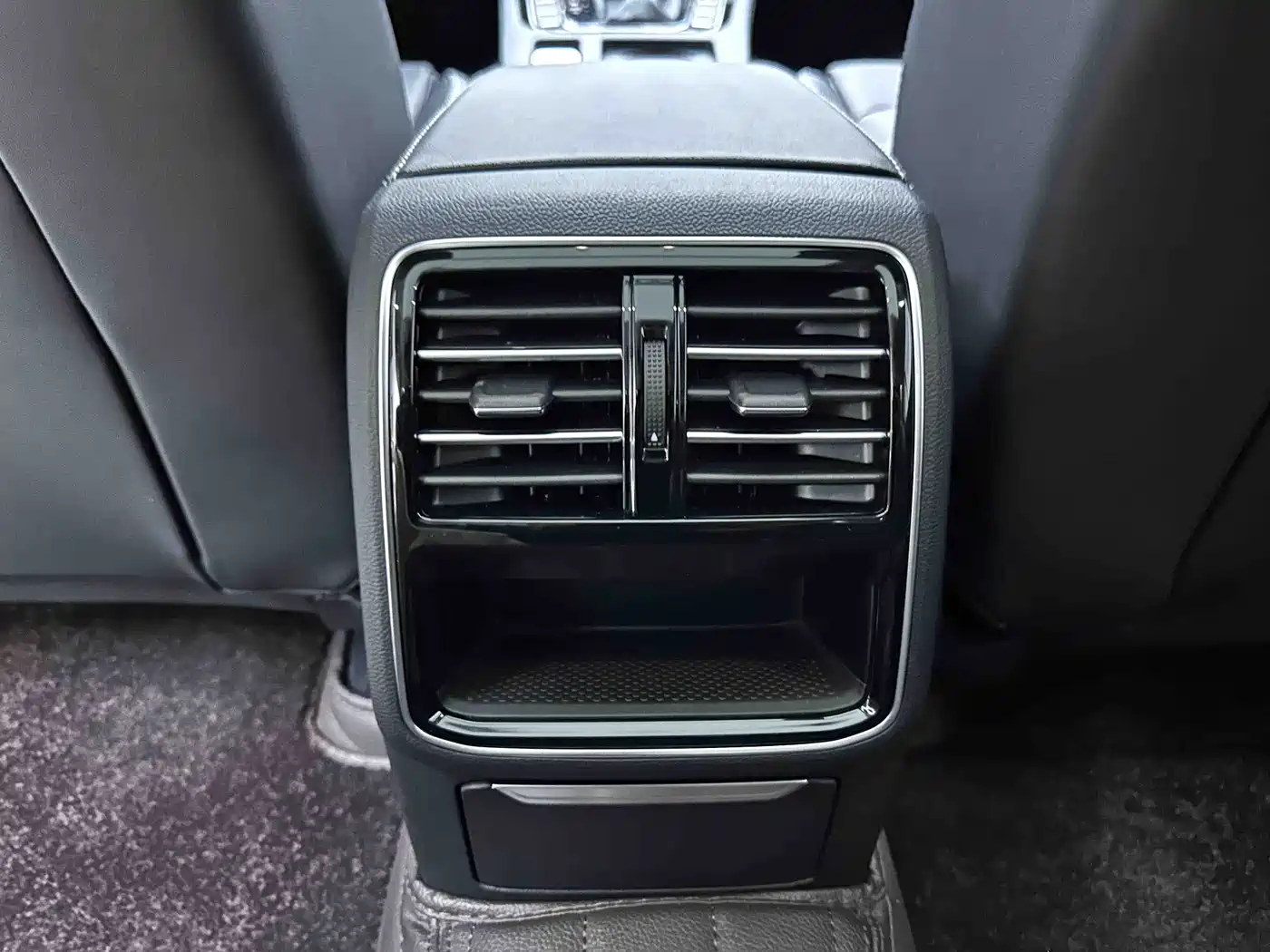 Volkswagen Magotan, миниатюра 18