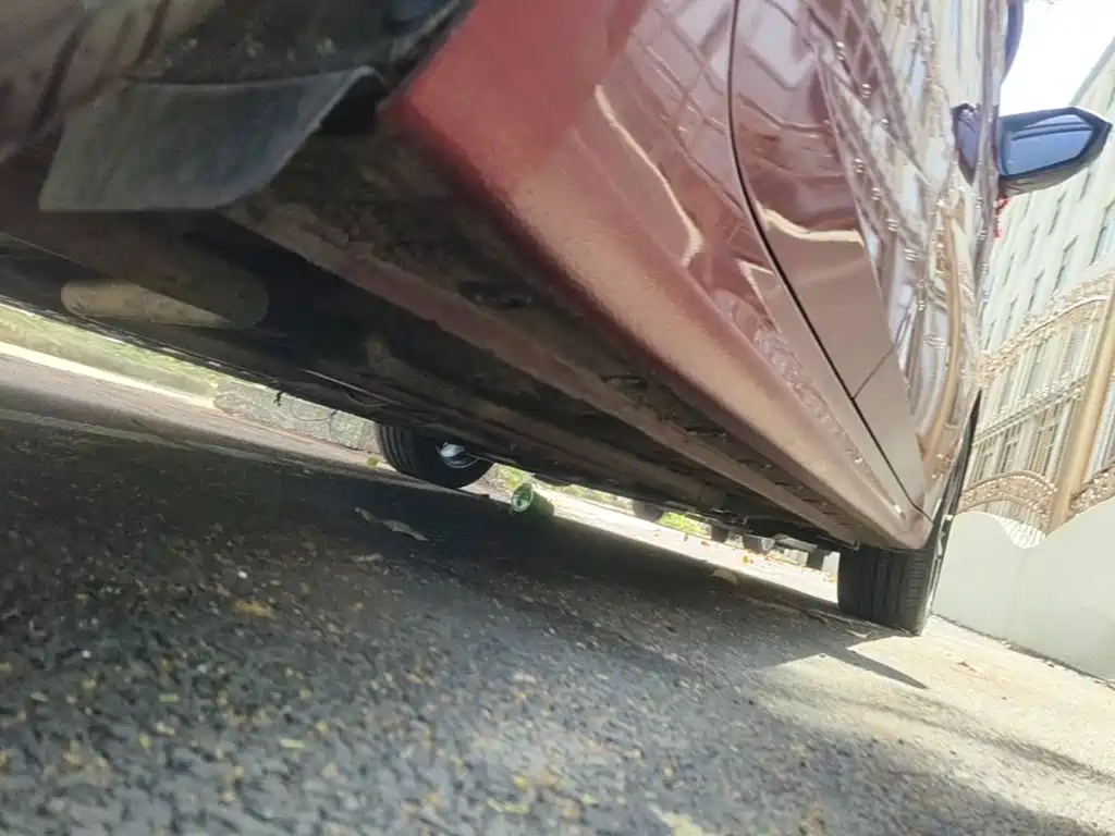 Фото 8 - Hyundai Elantra