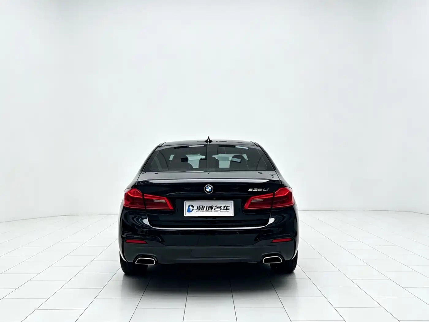 BMW 5 Series 2019 525Li M Sport Package фото 13