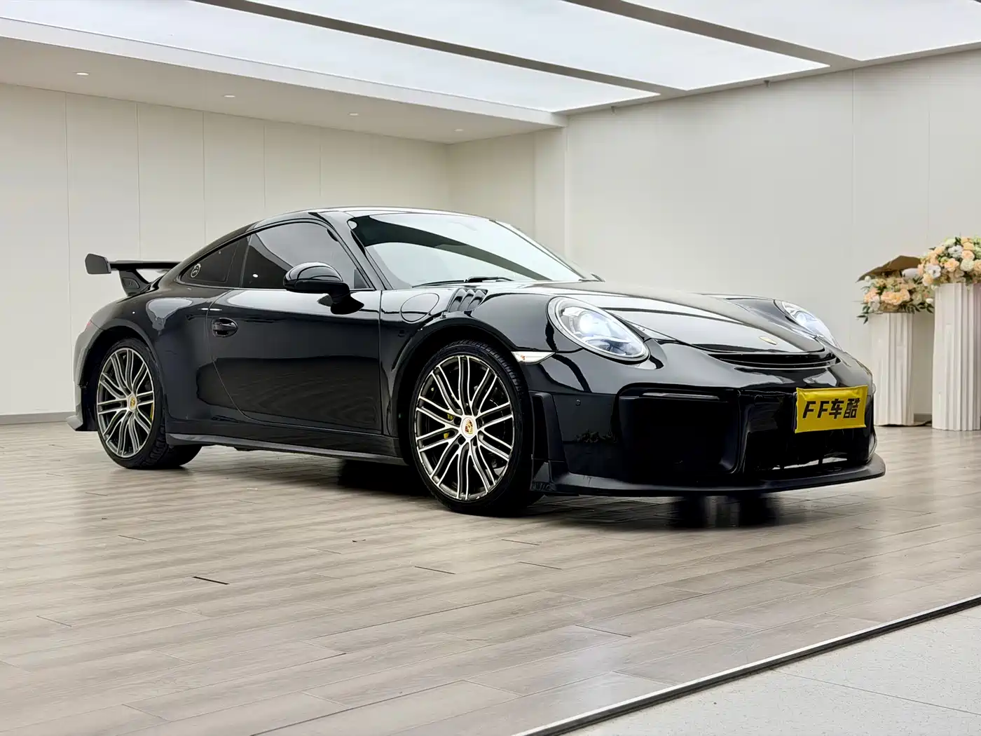 Porsche 911 2013 Carrera 4 3.4L фото 3