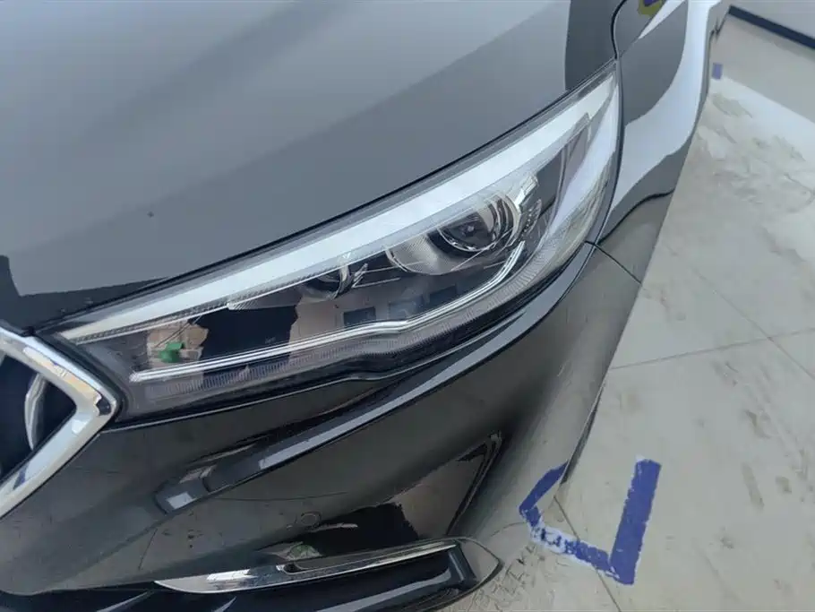 Hongqi H5 2022 Classic Facelift 1.8T Automatic Smart Connect Flag Enjoyment Edition фото 5