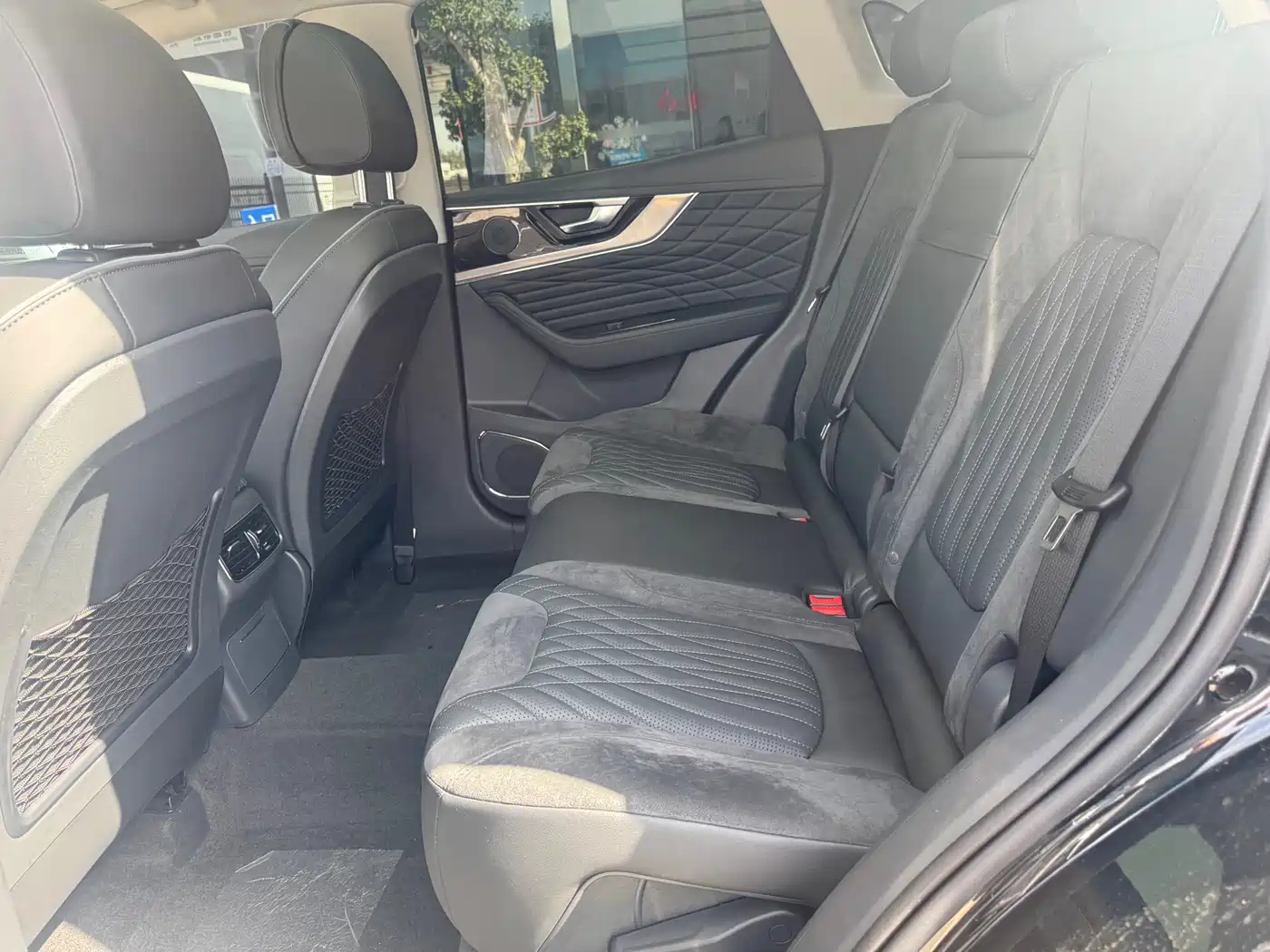 Hongqi HS5 2023 2.0T AWD Flag Enjoy Pro Edition фото 11