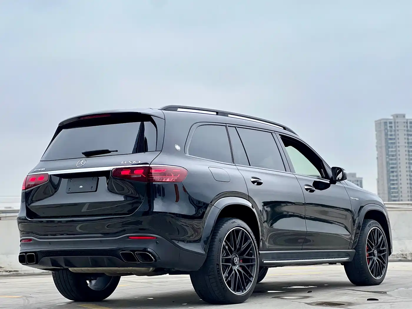 Mercedes-Benz GLS AMG 2024 AMG GLS 63 4MATIC+ фото 13