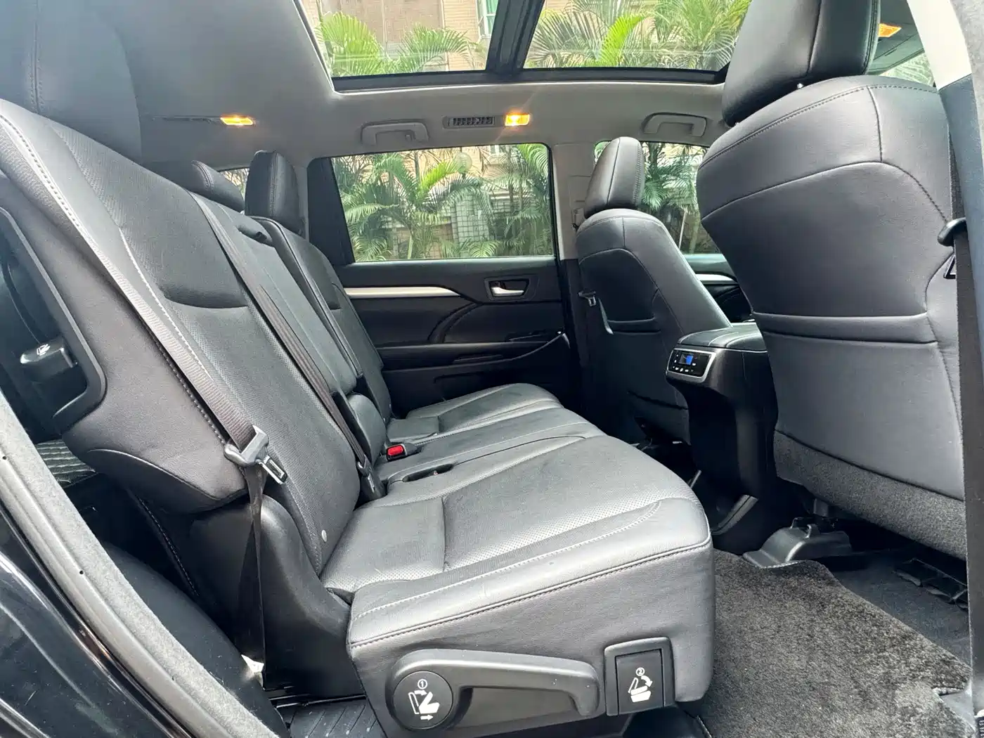 Toyota Highlander 2017 2.0T 4WD Premium 7-Seater фото 8