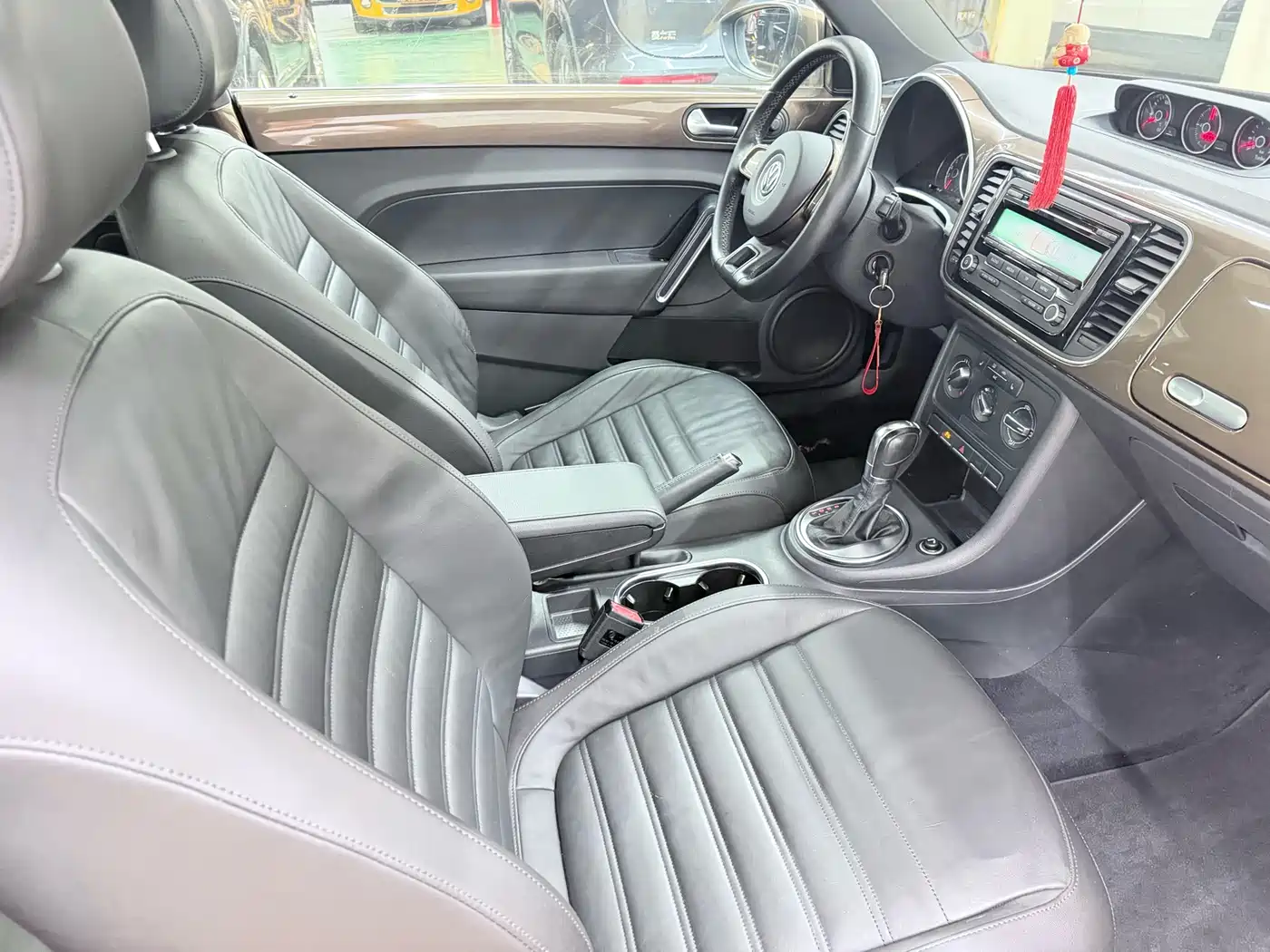 Volkswagen Beetle 2013 1.2TSI Comfort фото 16