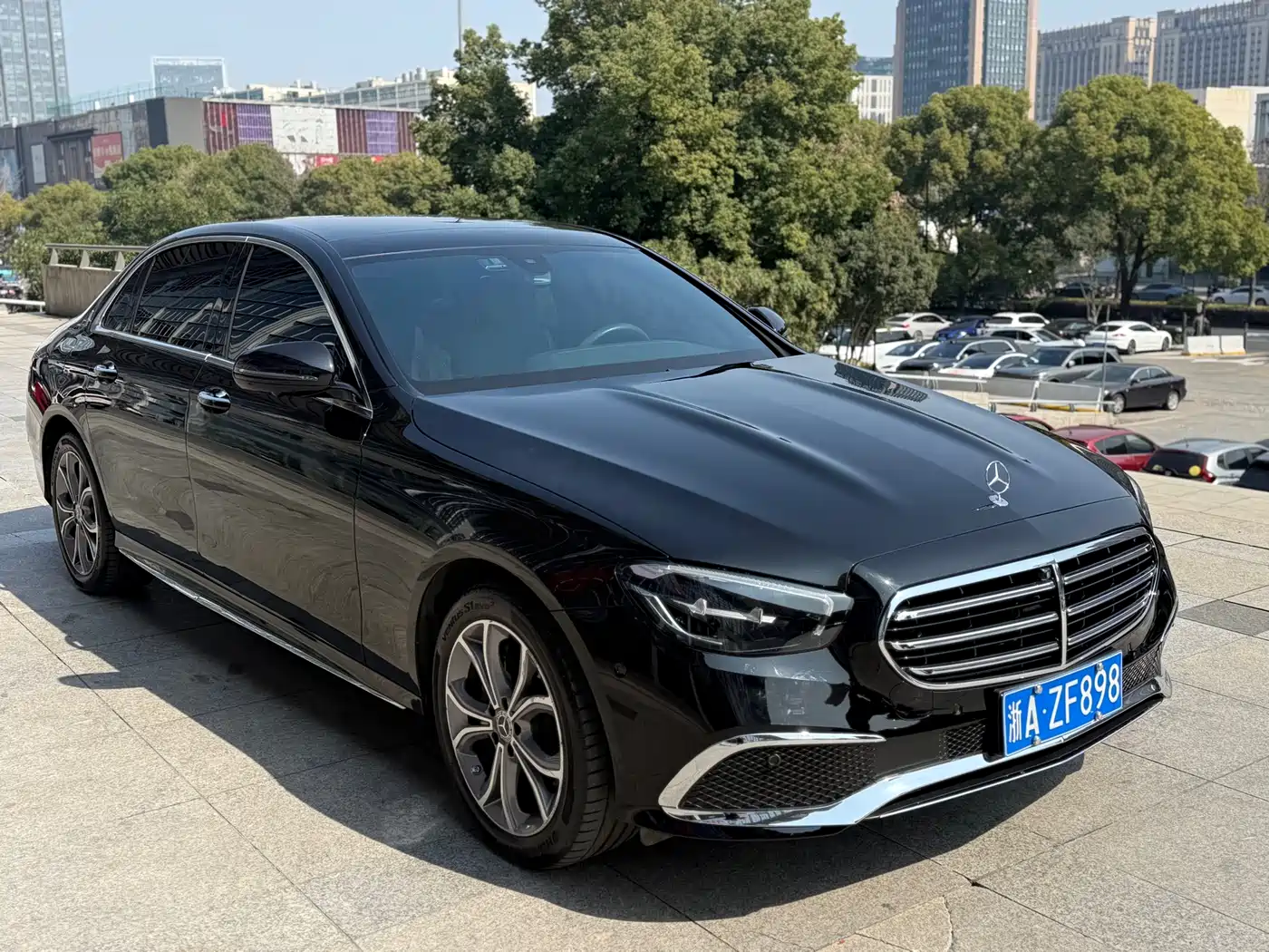  E CLASS