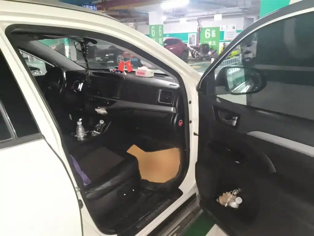 Toyota Highlander 2017 2.0T 4WD Premium 7-Seater фото 20