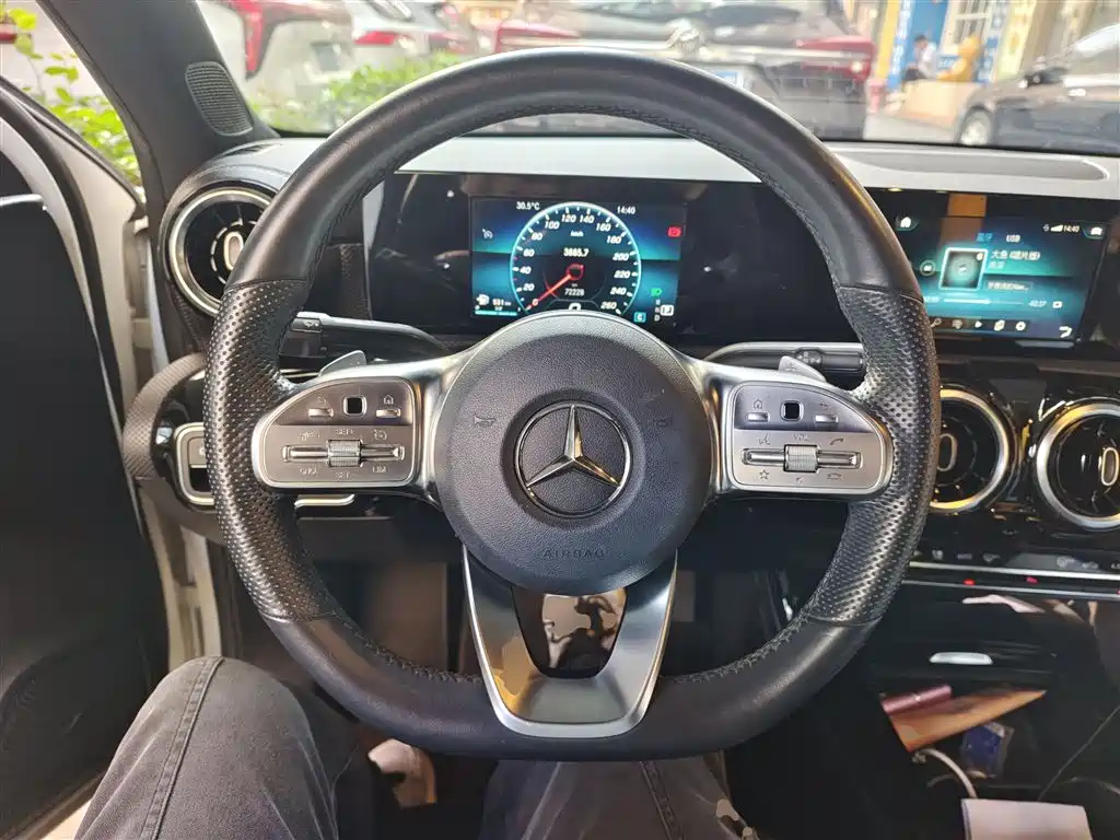 Mercedes-Benz A-Class 2019 A 180 L Sport Sedan фото 3