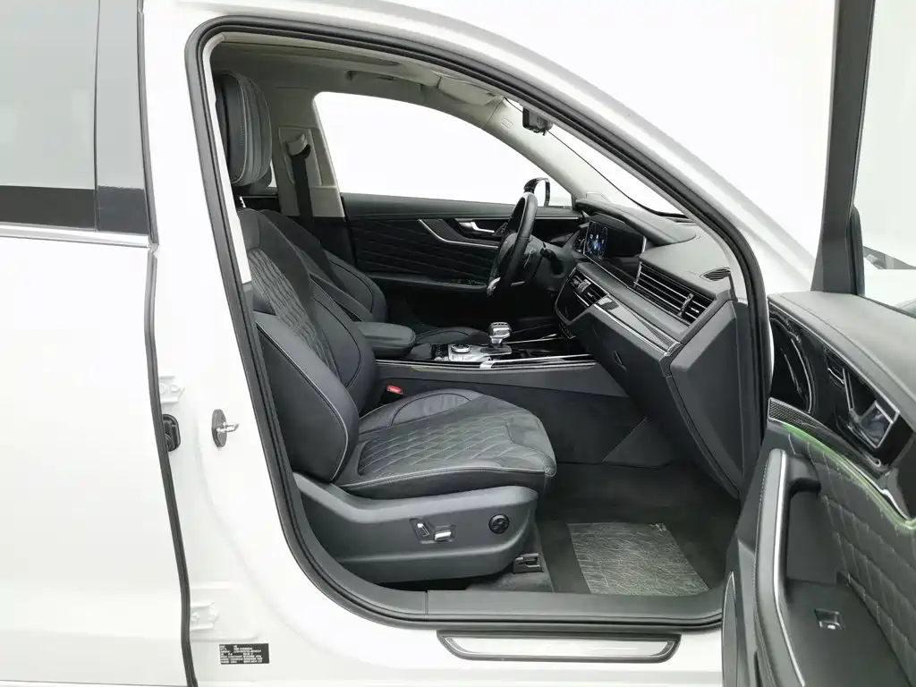 Фото 23 - Hongqi HS5