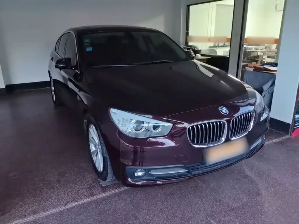 BMW 5 Series GT 2016 2015 528i Leading