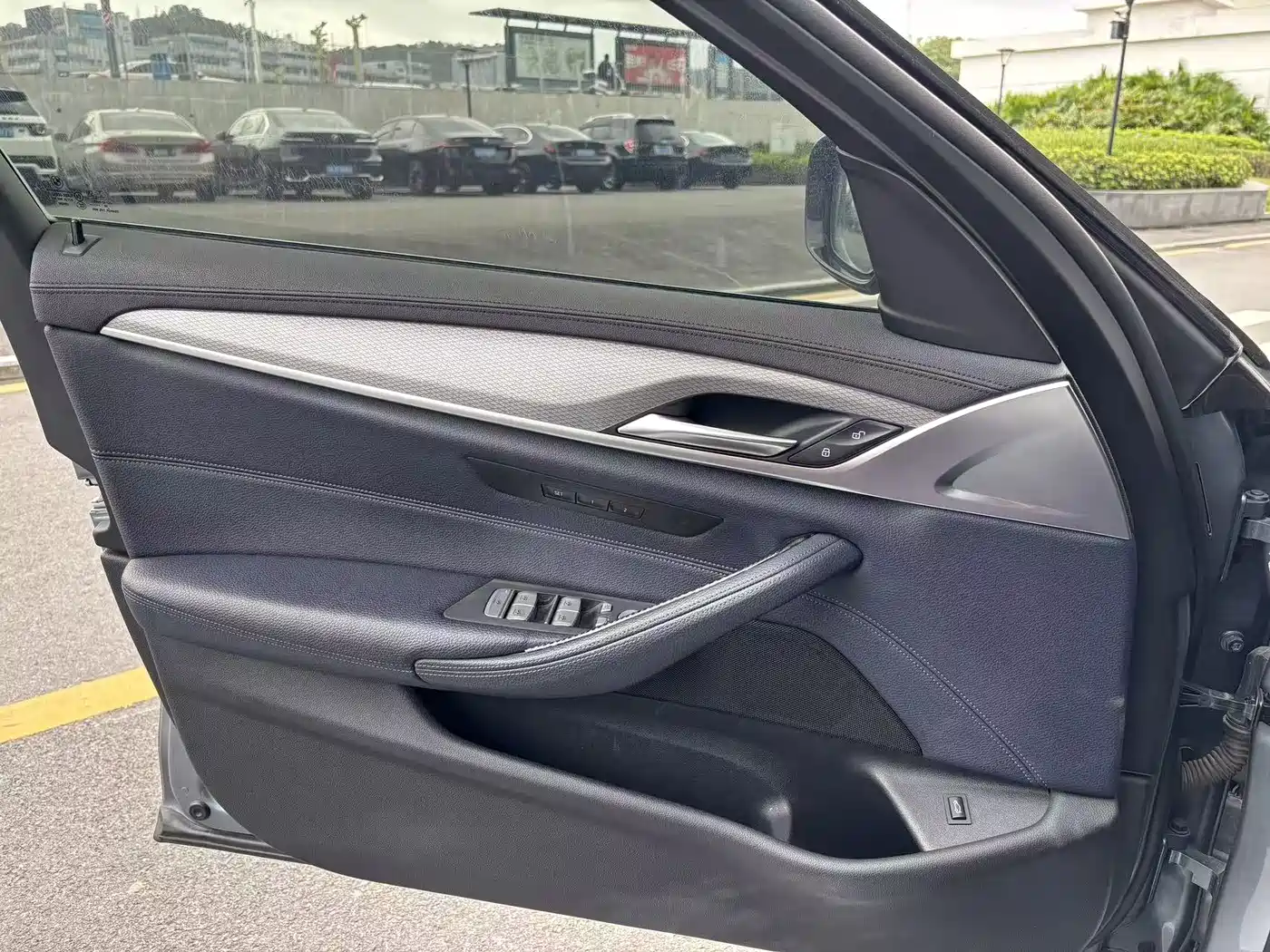 BMW 5 Series (Import) 2020 Model 525i M Sport Package фото 19