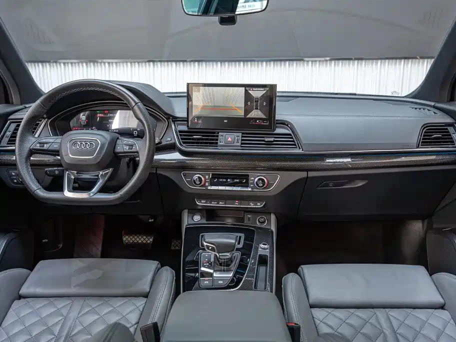 AUDI Q5L SPORTBACK