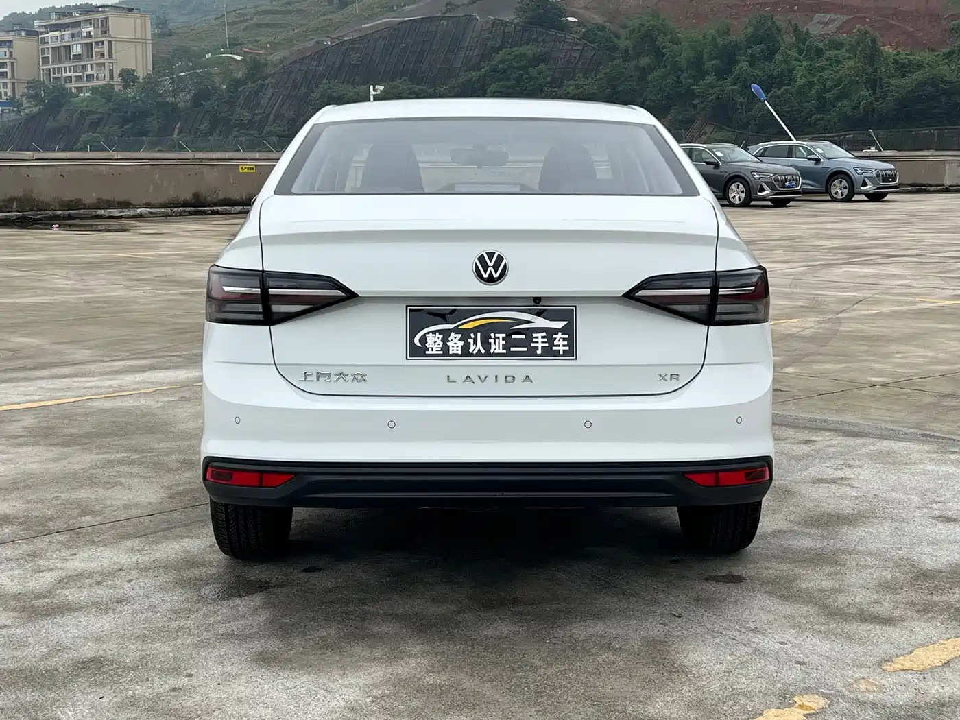 Volkswagen Lavida 2025 New Edge 1.5L Outstanding New Ease фото 5
