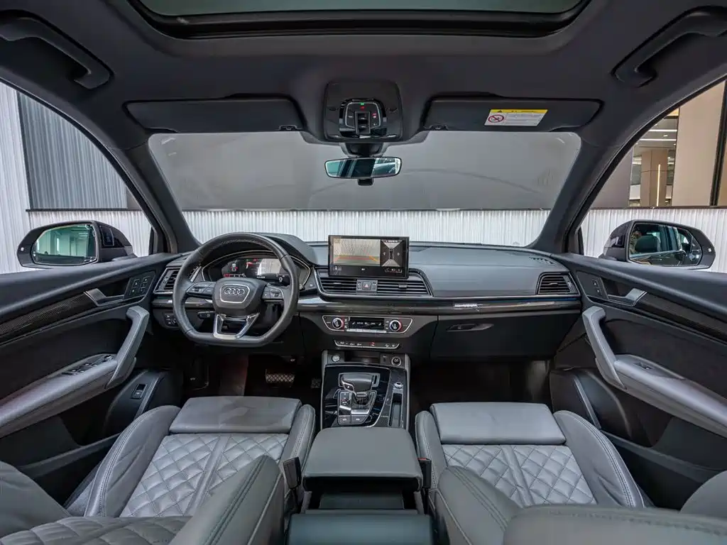 AUDI Q5L SPORTBACK