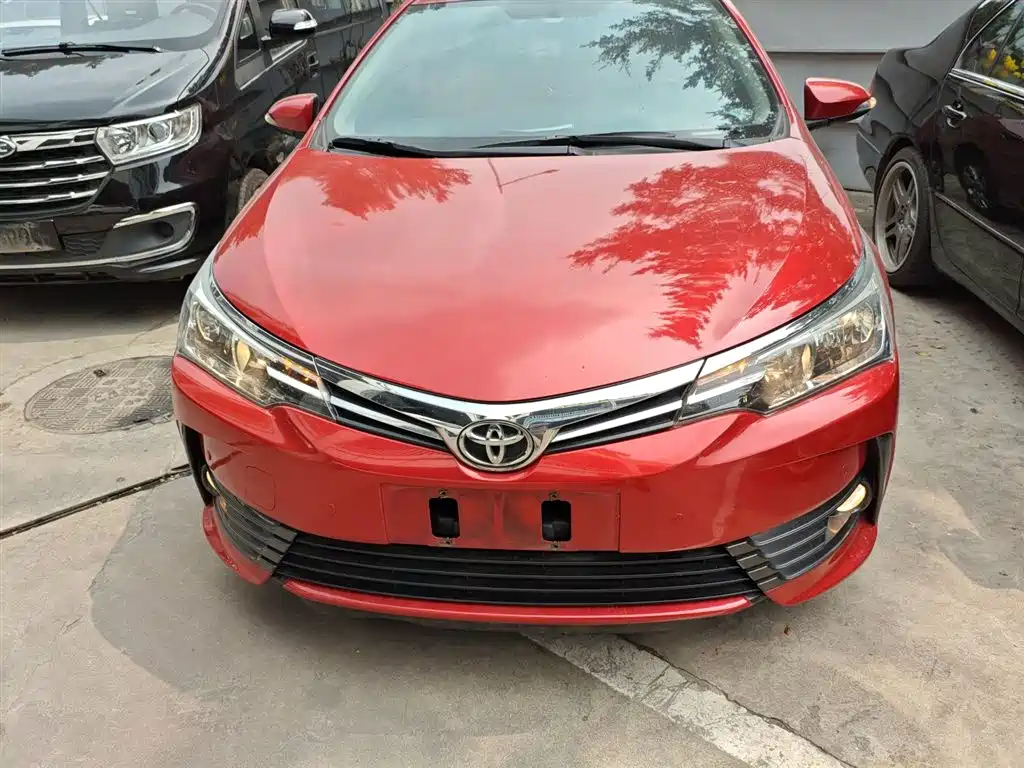 Toyota Corolla 2017 Facelift 1.2T S-CVT GL-i фото 3