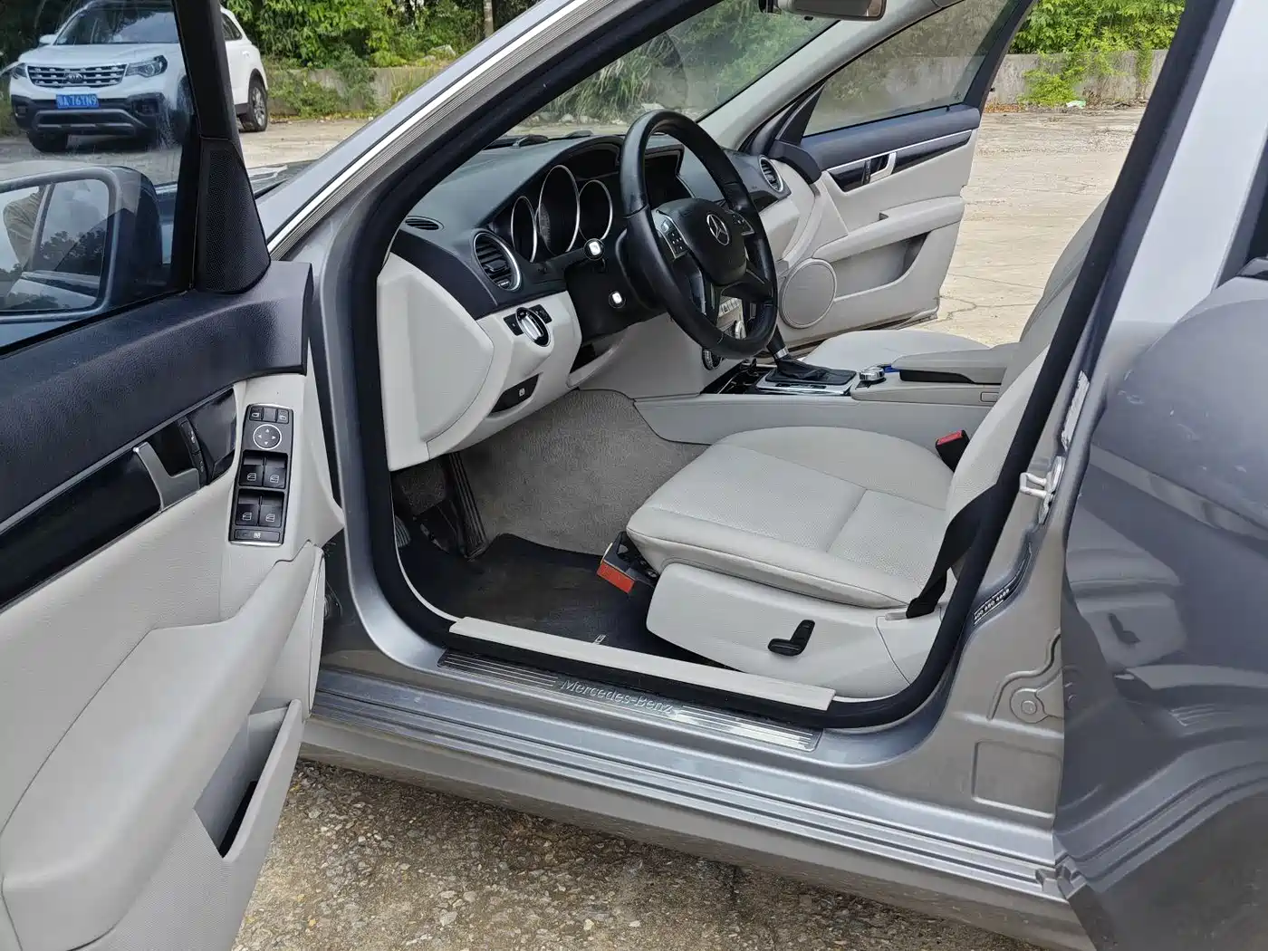 Mercedes-Benz C-Class 2013 C 180 Classic Grand Edition фото 12