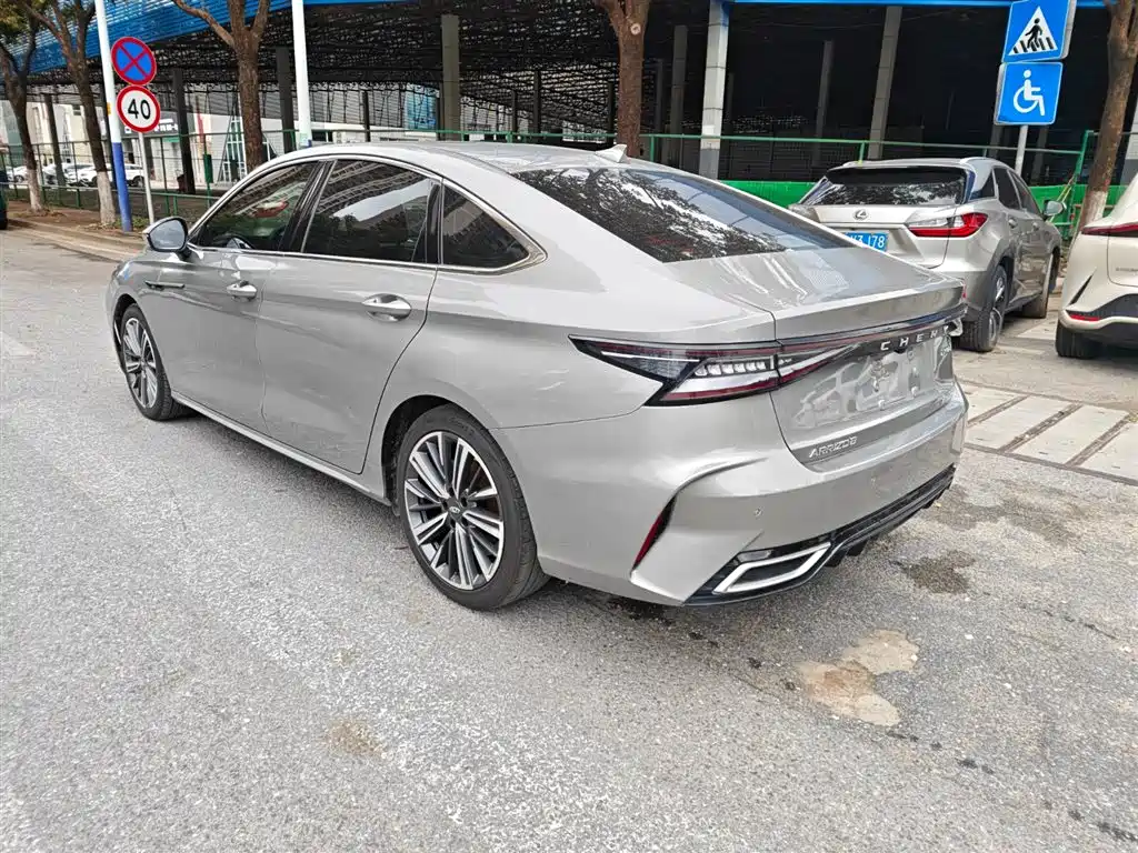 CHERY ARRIZO 8