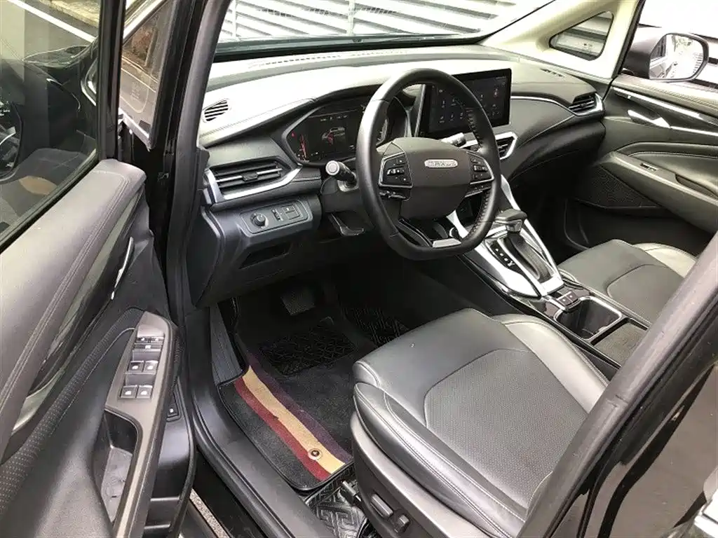 SAIC Maxus Maxus G50 2019 1.5T Automatic Luxury Edition China VI фото 7