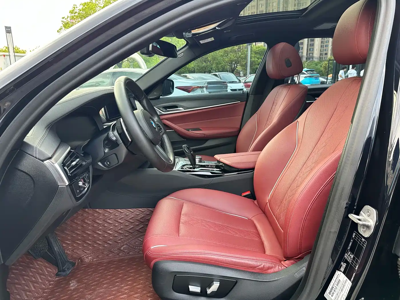 BMW 5 Series 2021 530Li Leading M Sport Package фото 4