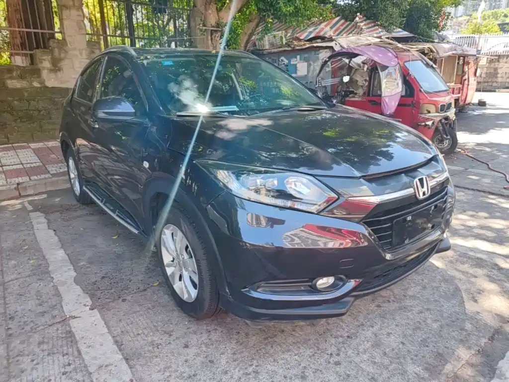 Фото 4 - Honda Vezel