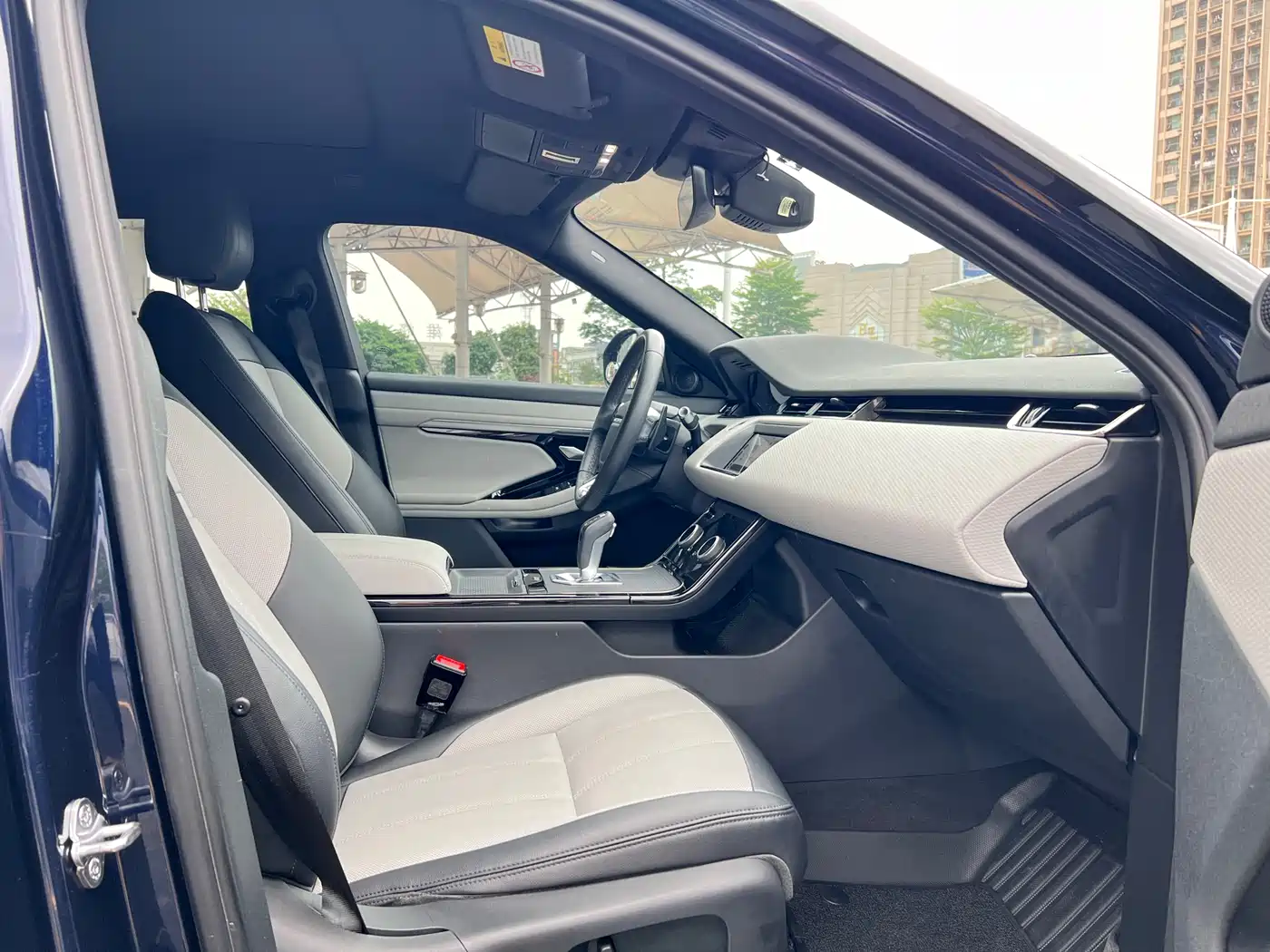 Land Rover Range Rover Evoque 2020 249PS R-DYNAMIC S Sport Edition фото 14