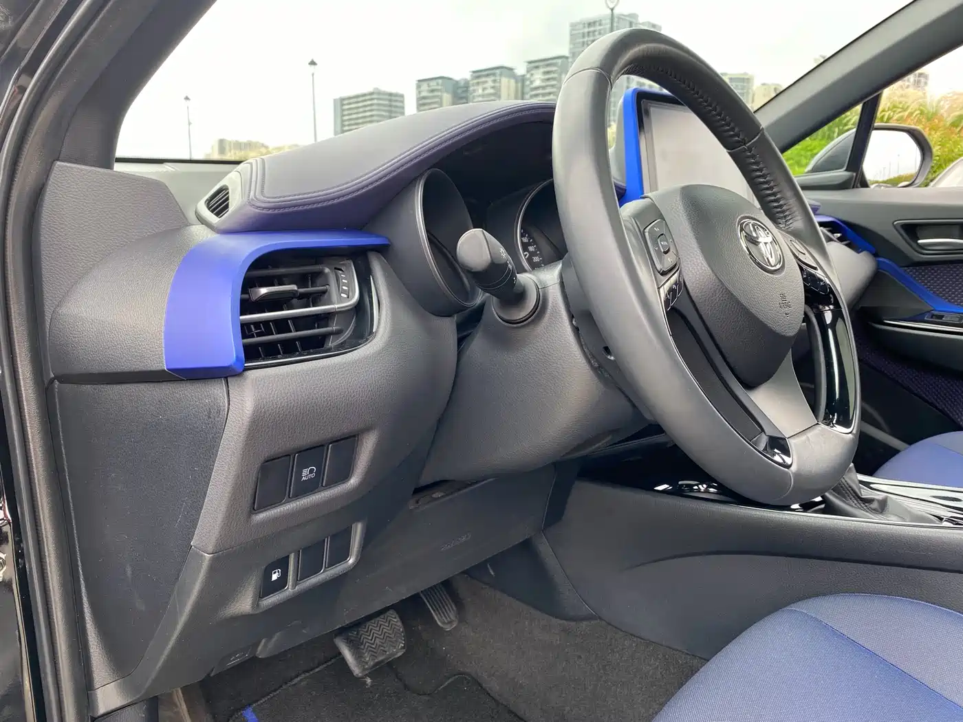 Toyota C-HR 2018 Model 2.0L Luxury Sunroof Version China V фото 11