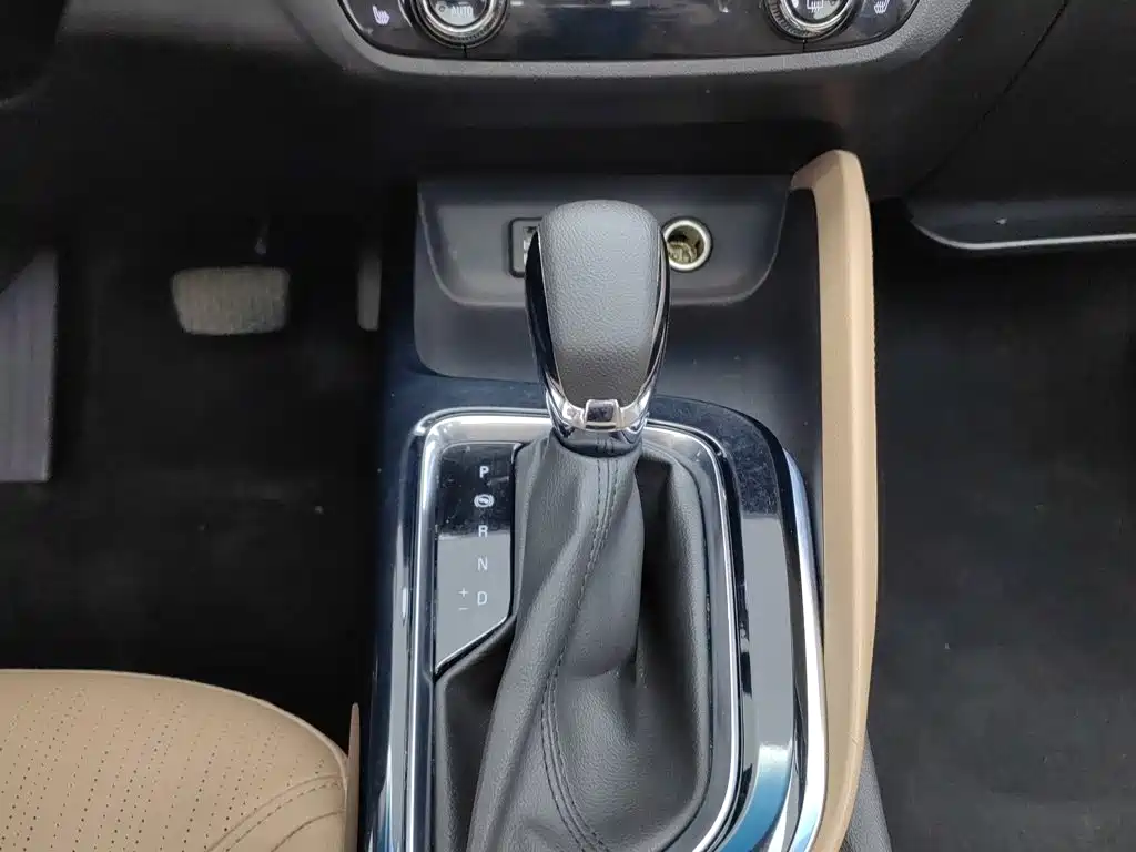 Buick GL6 2022 2021 323T Mild Hybrid Connected Luxury
