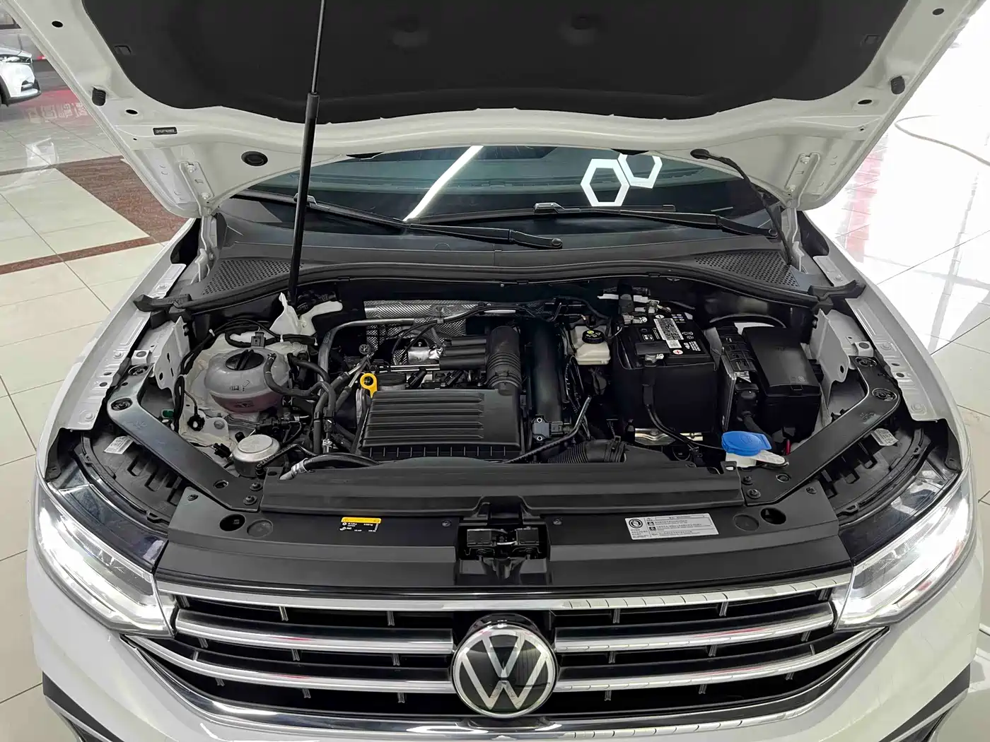 Volkswagen Tiguan L 2023 280TSI 2WD Trend Limited Edition фото 23