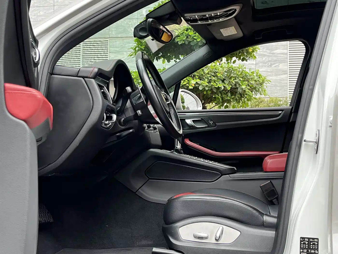 Porsche Macan 2017 Macan 2.0T фото 7