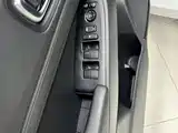 Photo 10 - Honda Vezel