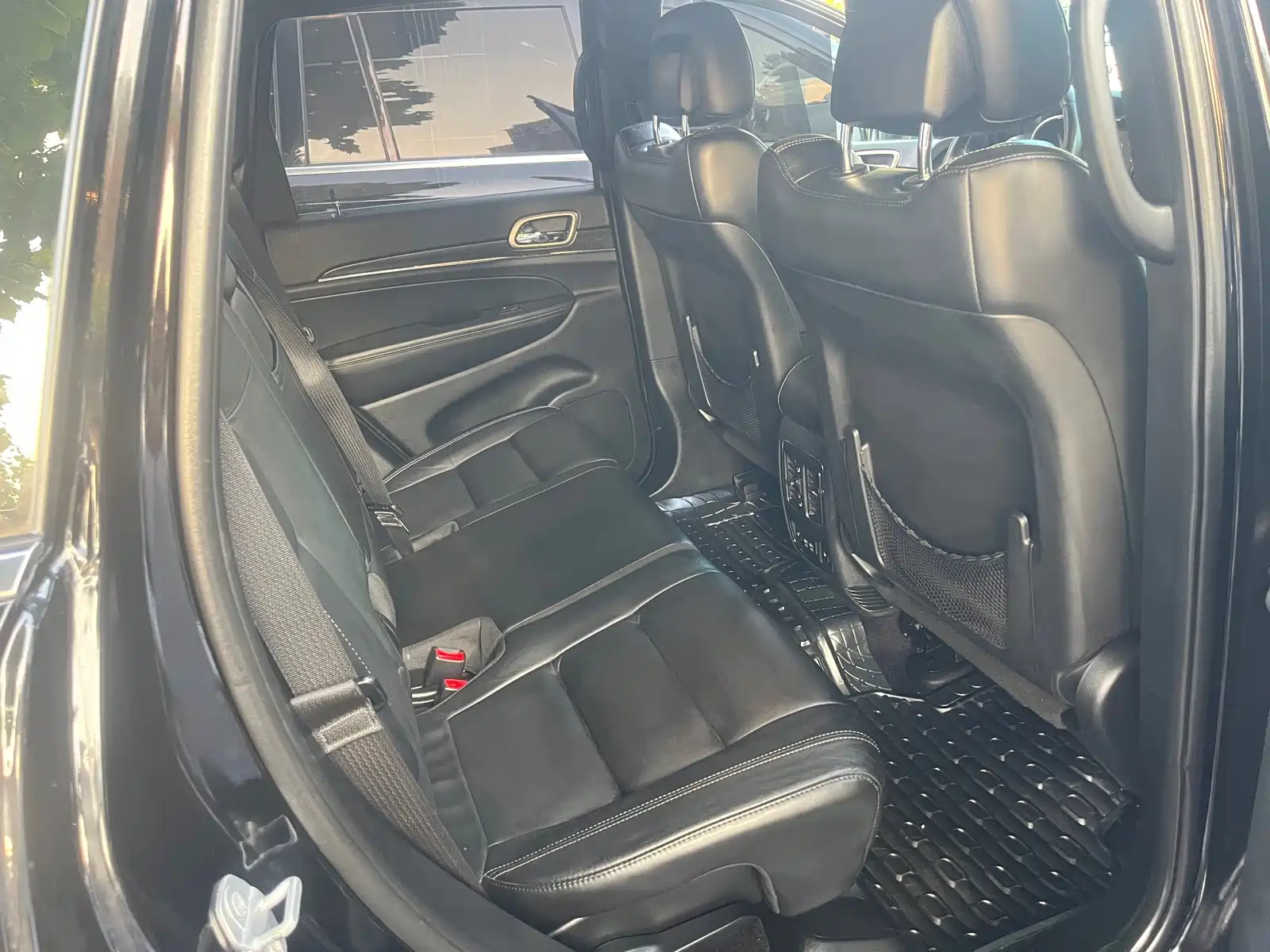 Фото 25 - Jeep Grand Cherokee (Import)