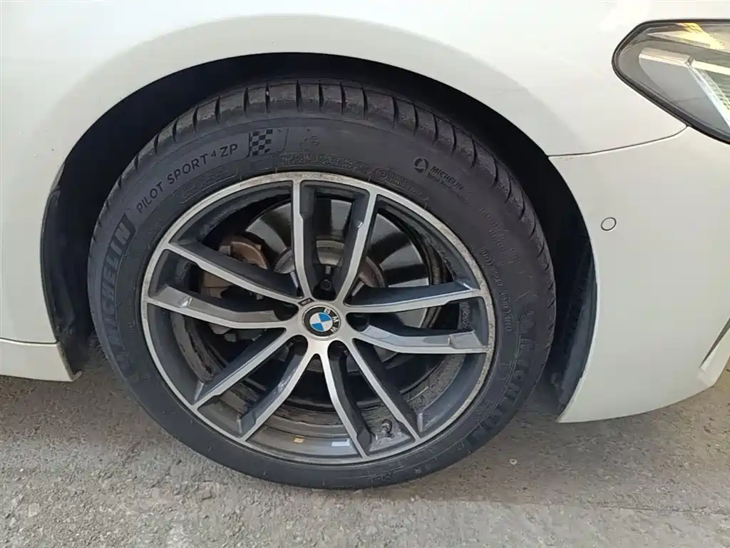 BMW 5 Series (Import) 2021 525i M Sport Package фото 14