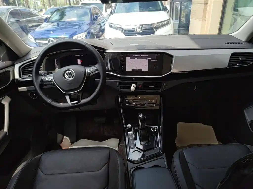 Volkswagen Tayron 2022 330TSI 2WD Luxury Smart Connect Edition фото 10