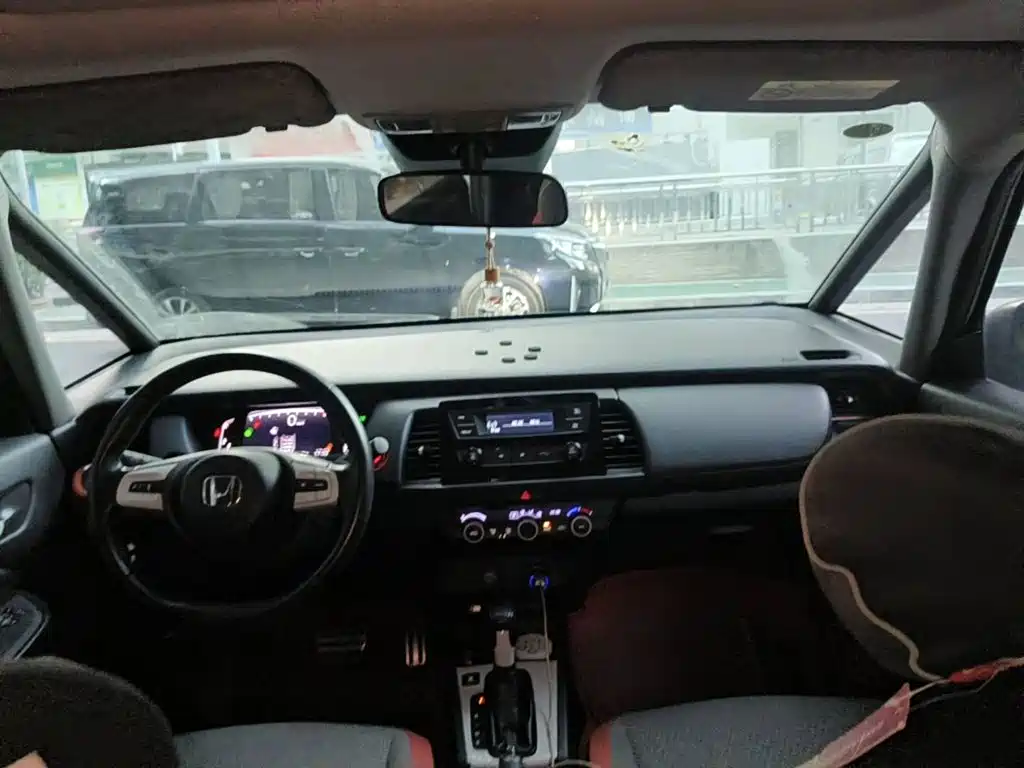 Фото 12 - Honda Fit