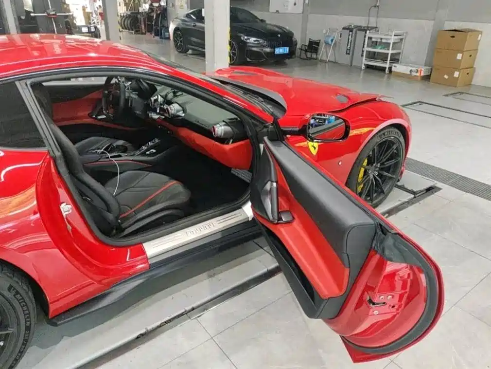 Ferrari 812 2019 2017 6.5L Superfast