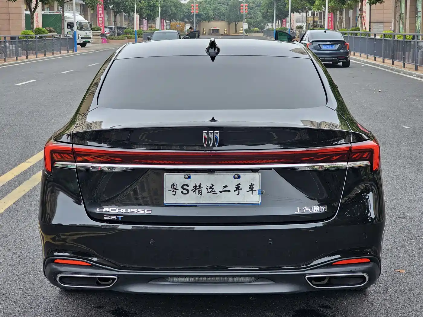 BUICK LACROSSE