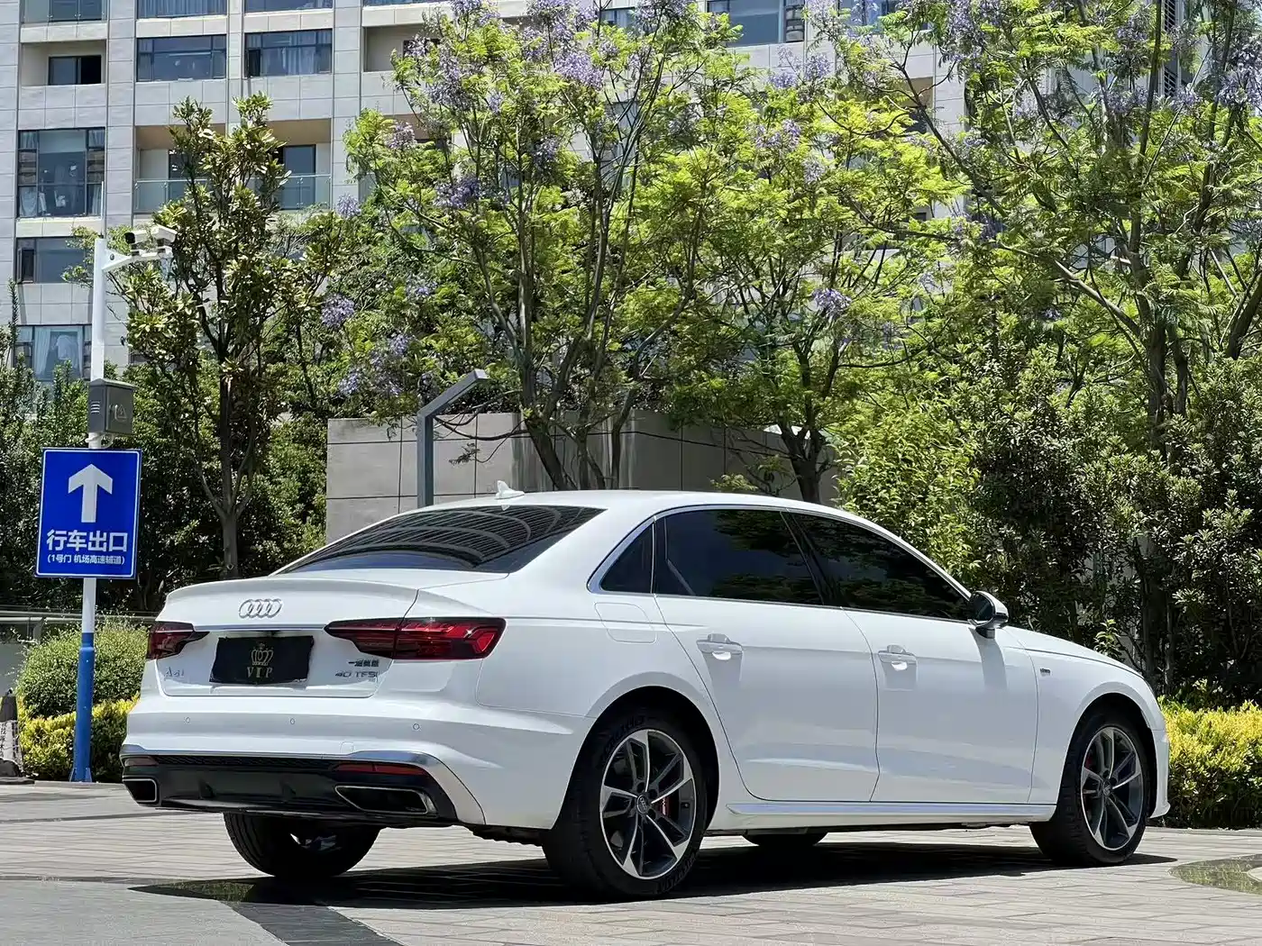 Audi A4L 2020 40 TFSI Luxury Dynamic фото 6