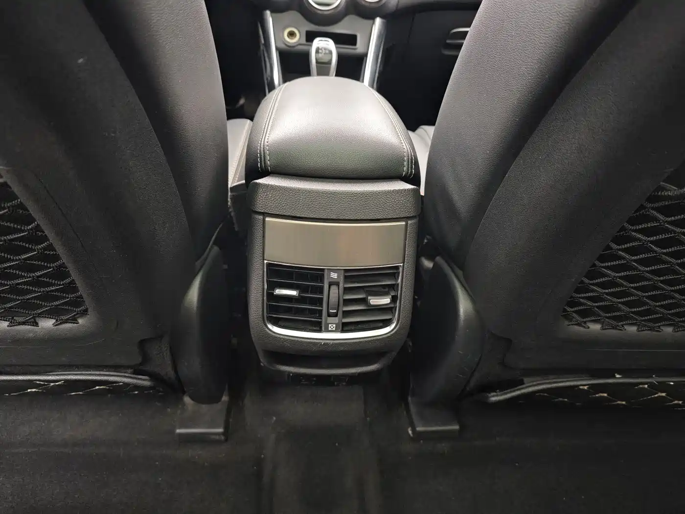 BYD Song New Energy 2017 Song DM 1.5TID Full-time 4WD Luxury фото 7