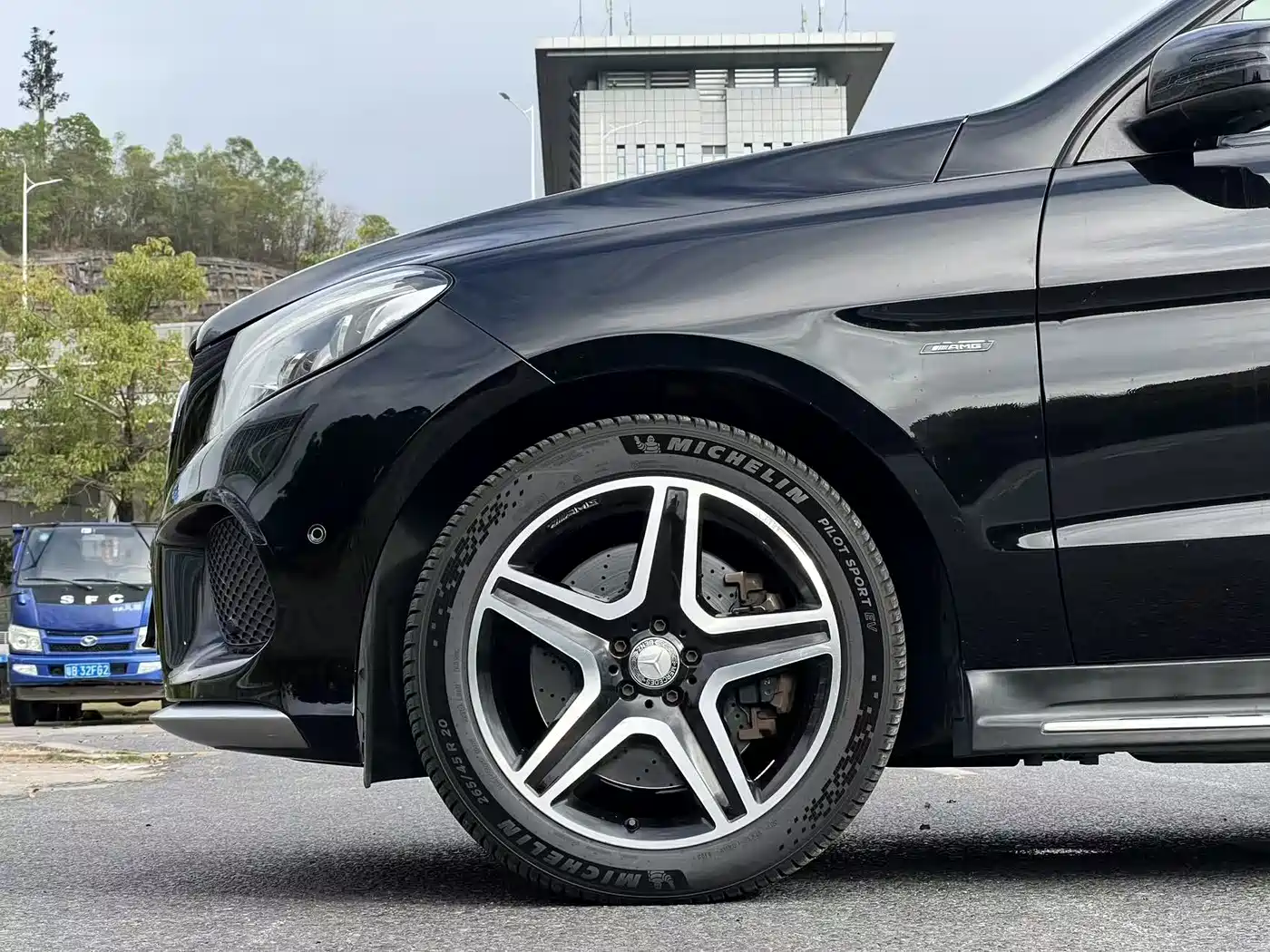 Mercedes-Benz GLE 2017 GLE 450 AMG 4MATIC фото 18