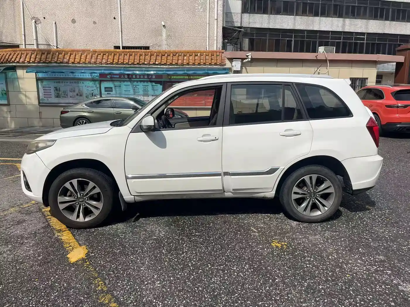 Chery Tiggo 3 2015 2014 1.6L CVT Trend