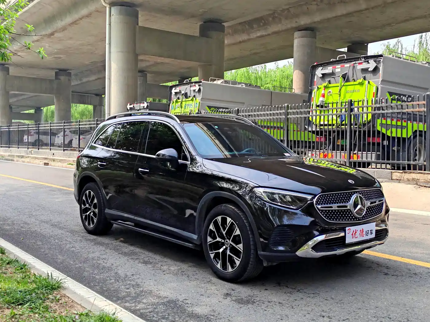Mercedes-Benz GLC 2023 Facelift GLC 260 L 4MATIC Sport 7-Seater фото 19